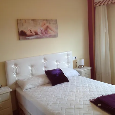 Apartment En A Revolta, *