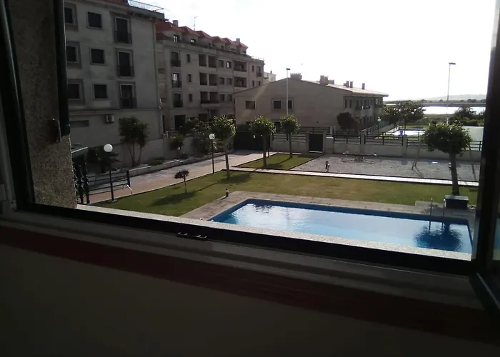 En A Revolta, * Sanxenxo