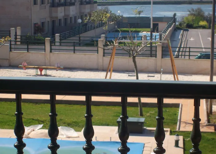 Apartamento En A Revolta, *